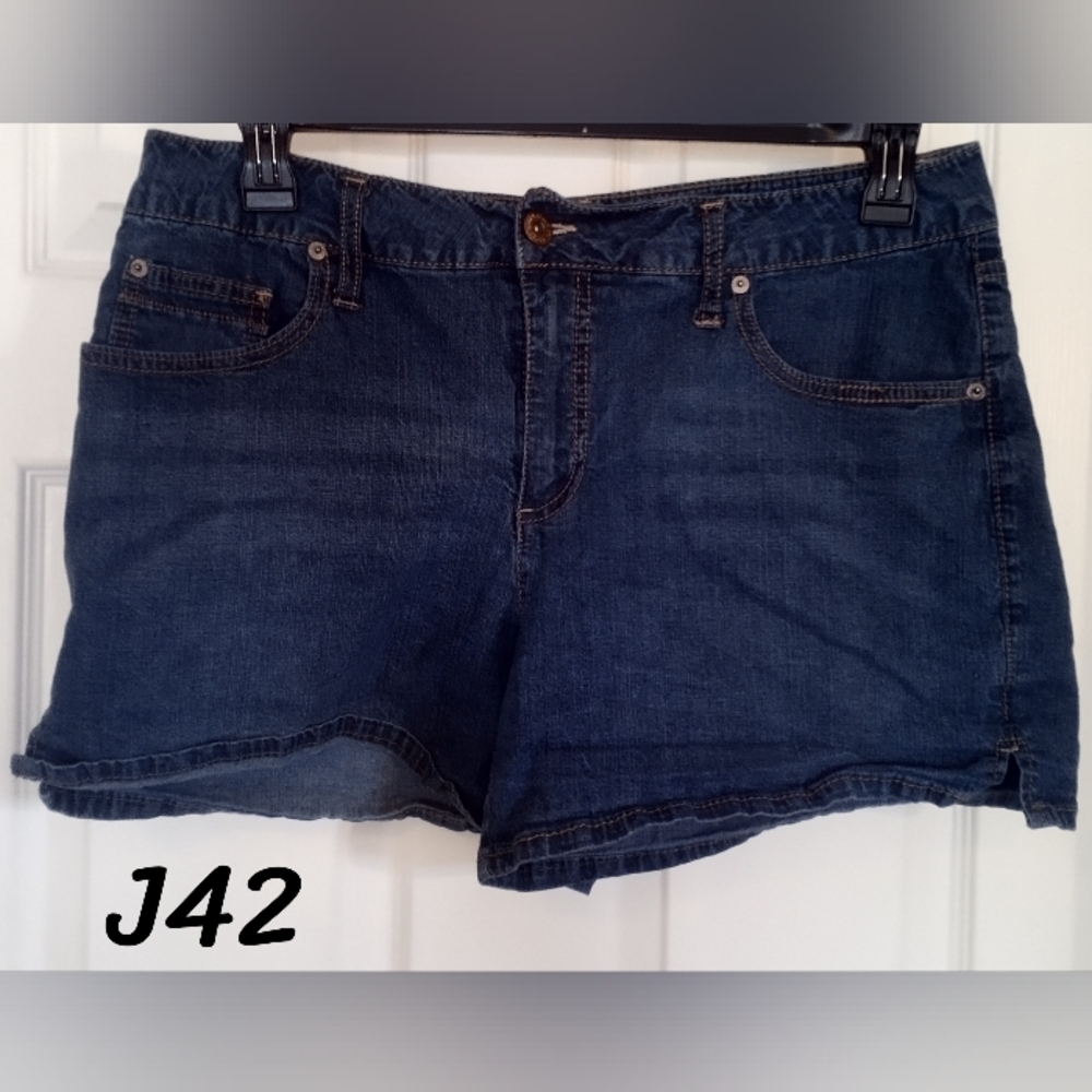 FADED Glory dark blue denim shorts Sz 16, Jean shorts